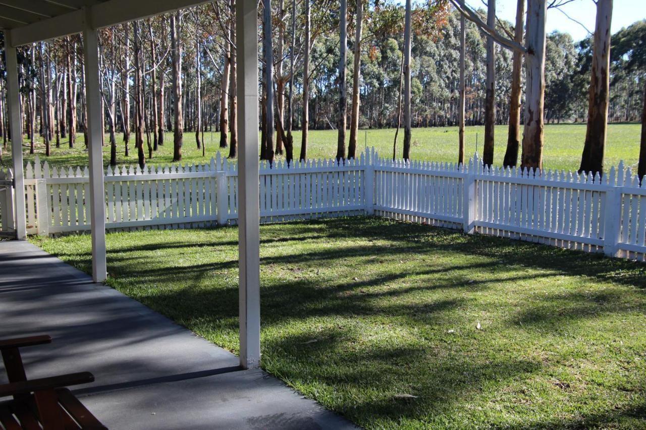 Sapphire Chalets, Augusta Exterior photo
