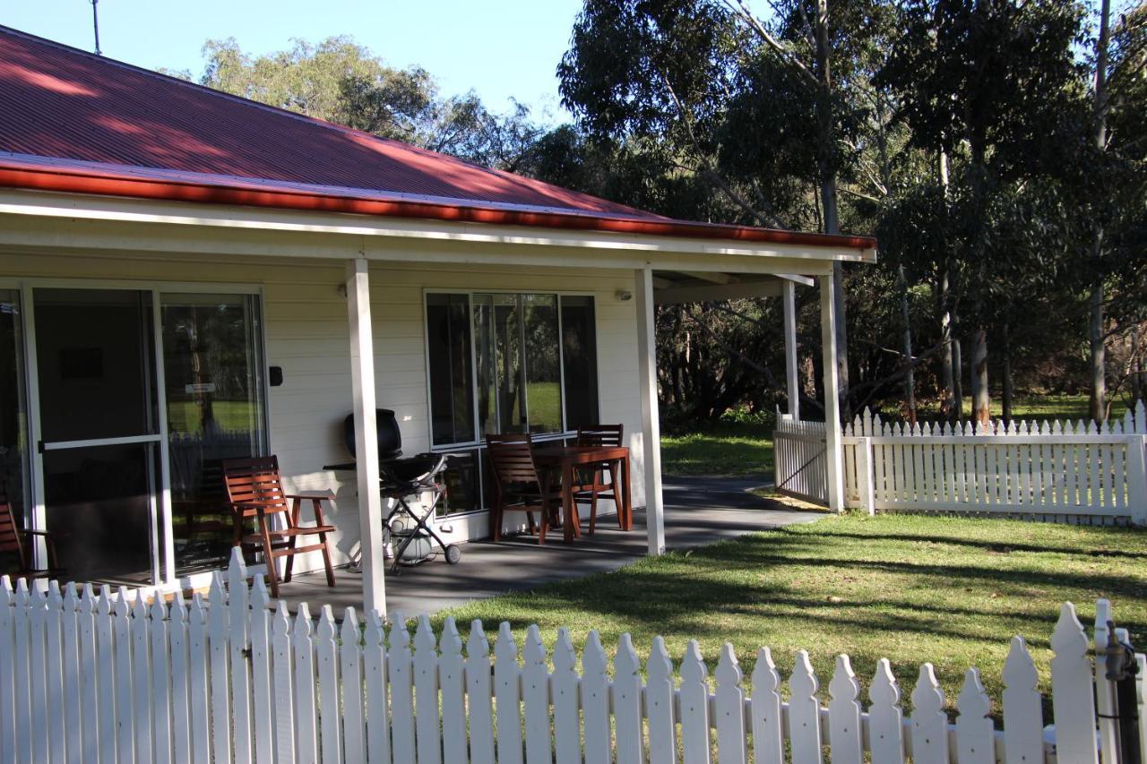 Sapphire Chalets, Augusta Exterior photo